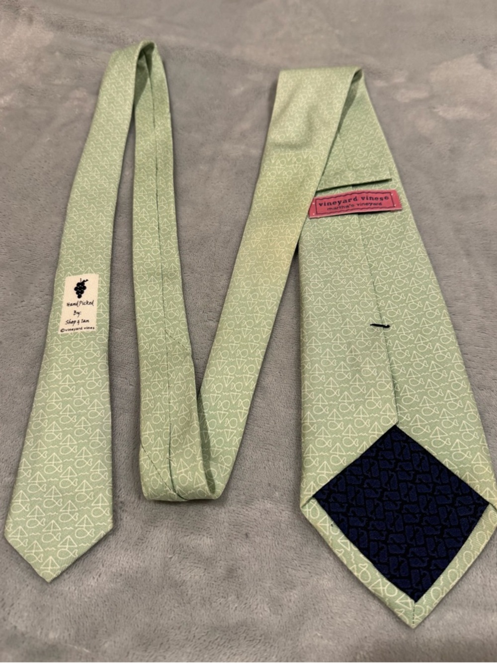 Vineyard Vines Martha Vineyard Men Light Green Sailboat Patterned 100% Silk Tie